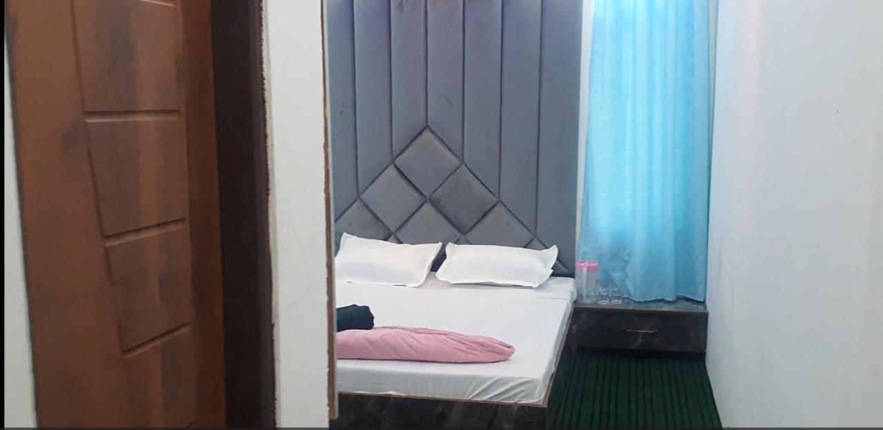 Hotel Resonance Exotic Srīnagar Buitenkant foto