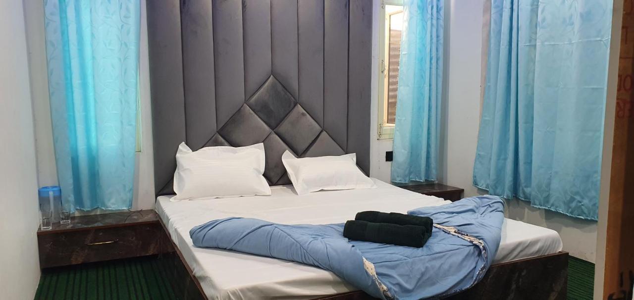 Hotel Resonance Exotic Srīnagar Buitenkant foto