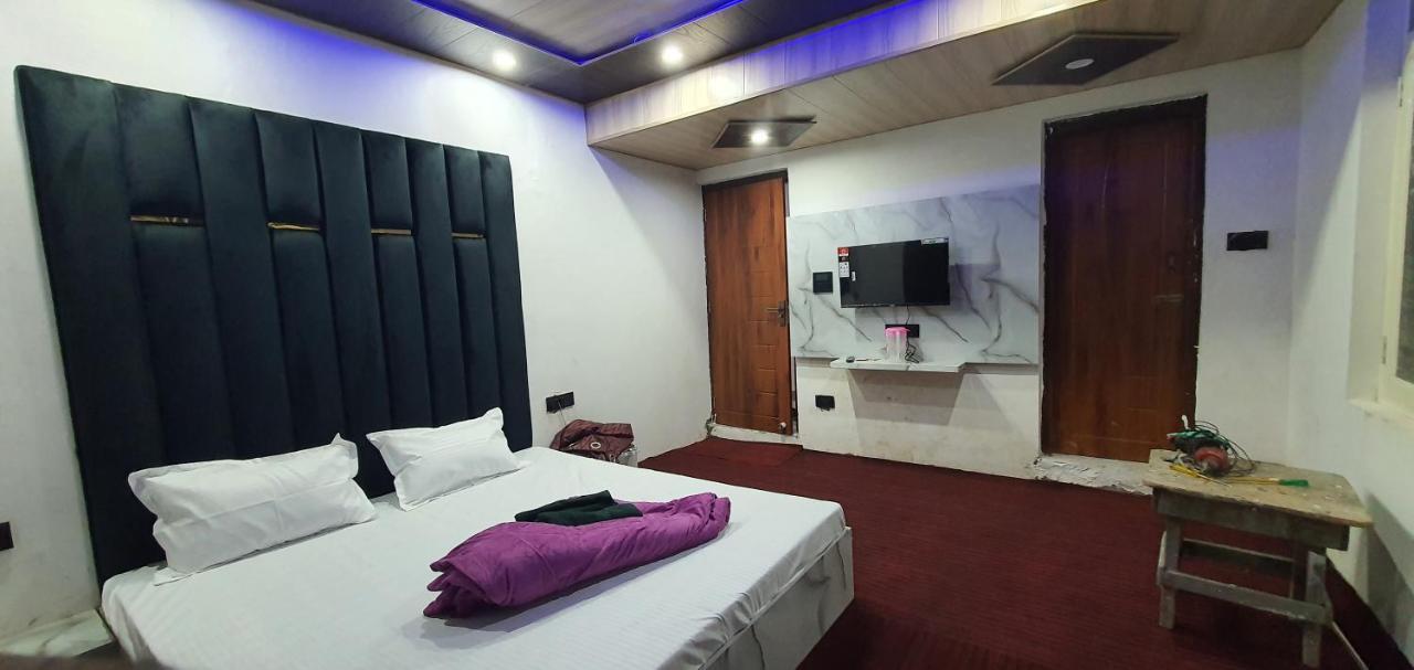 Hotel Resonance Exotic Srīnagar Buitenkant foto