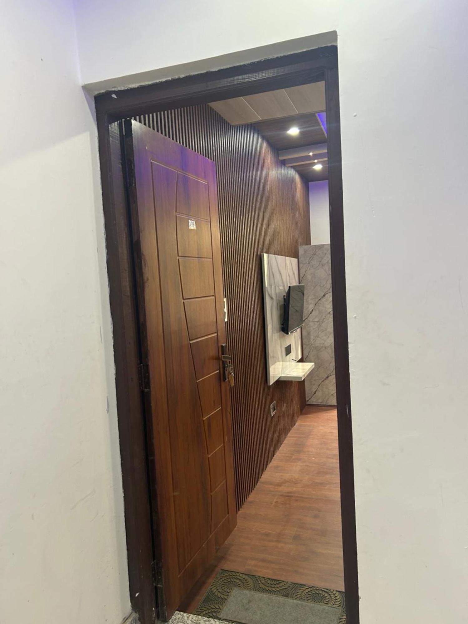 Hotel Resonance Exotic Srīnagar Buitenkant foto